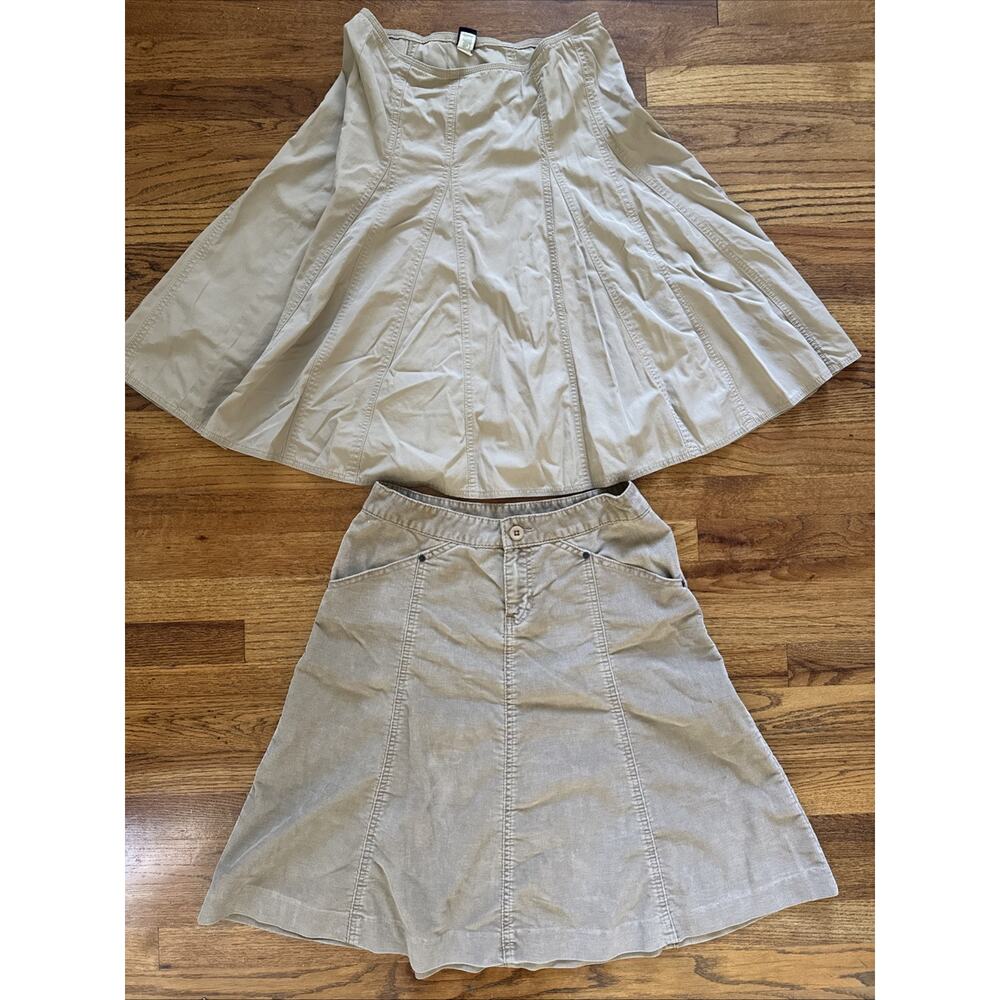 Lot Of 2 GAP KHAKI SKIRTS SIZE 6